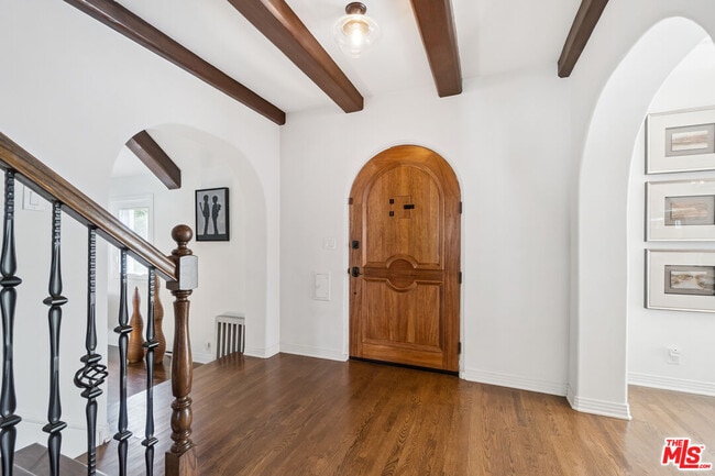 Building Photo - 956 S Longwood Ave