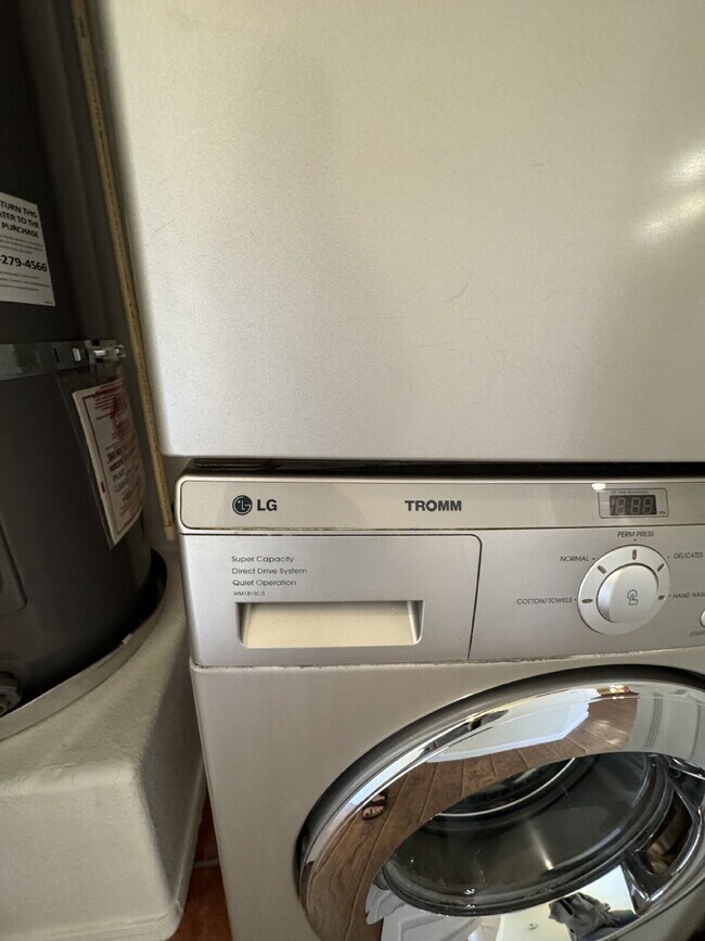 Building Photo - A Cozy 2 bed/ 2 bath home in the heart of Yuma!