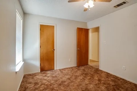 Building Photo - 2704 Tampico Dr