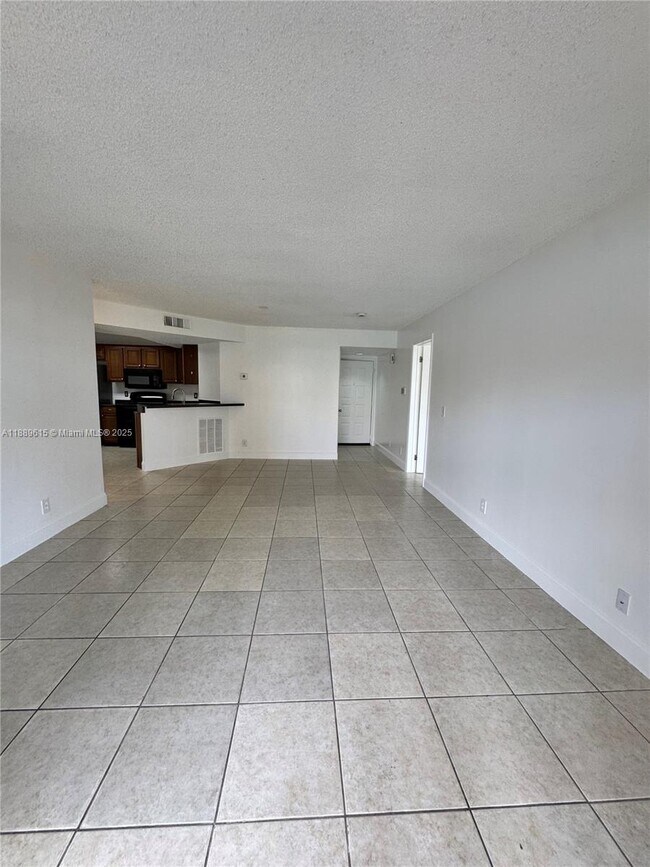 Building Photo - 8801 Wiles Rd