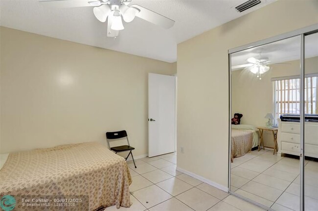 Building Photo - 2421 NW 72nd Ave