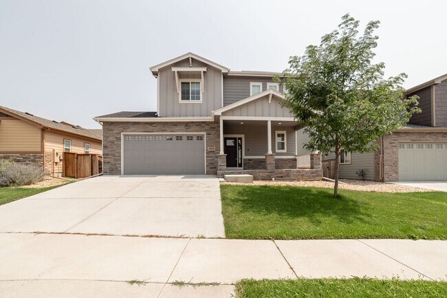 Building Photo - Bright & Spacious 3 Bed + Loft | 3-Car Garage in North Fort Collins