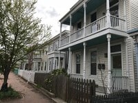 Building Photo - 312 S Pine St