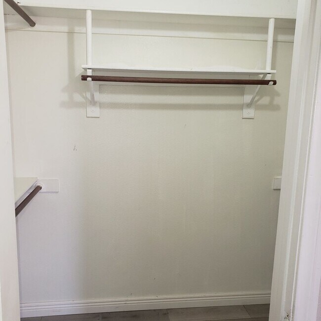 Building Photo - 13980 Mission St