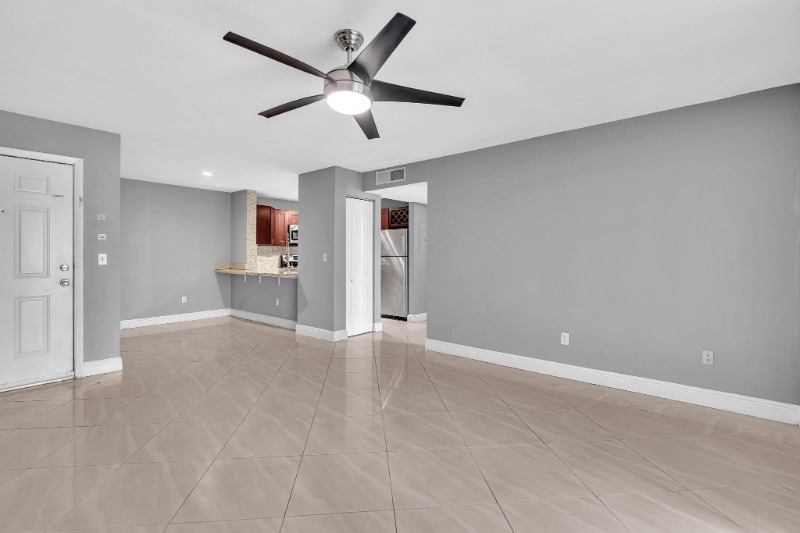 Building Photo - 1255 SW 46th Ave