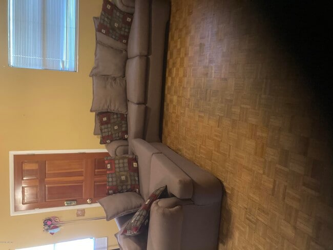 Building Photo - 1151 Elm St