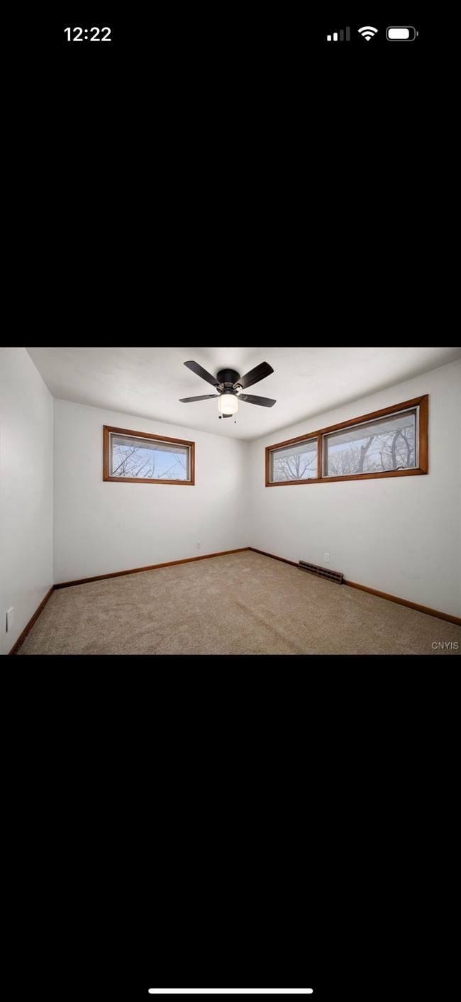 Building Photo - 301 Viking Pl