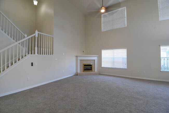 Building Photo - 735 Loblolly Bay Dr