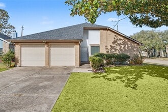 Building Photo - 319 Richvale Ln