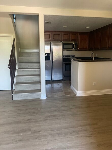 Building Photo - 3969 Nobel Dr