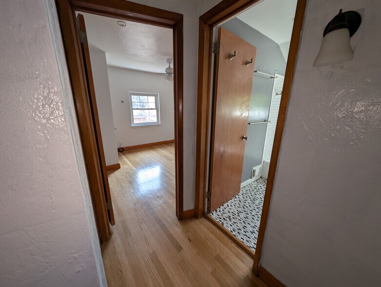 2nd Floor - 195 Victory Ln