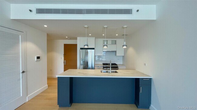 Building Photo - 1-33 Beach 116th St