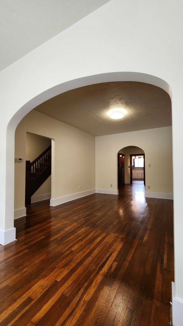Building Photo - Now showing! Updated 4BR  1 bath house!
