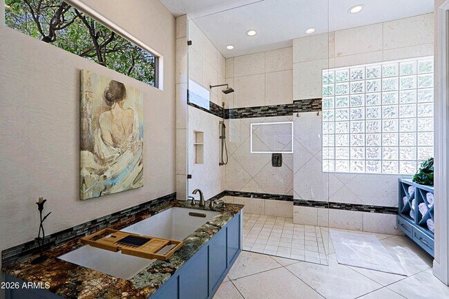 Building Photo - 6280 E Amber Sun Dr