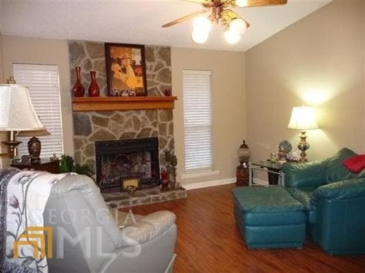 Building Photo - 223 Somerset Dr