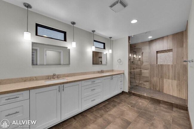 Building Photo - Stunning 4 Bed Poway Home with Views, Pool & Outdoor Oasis