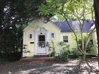 Building Photo - 918 Iredell St