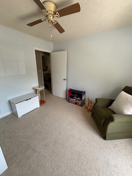 Building Photo - 4808 Davitt Ct NW
