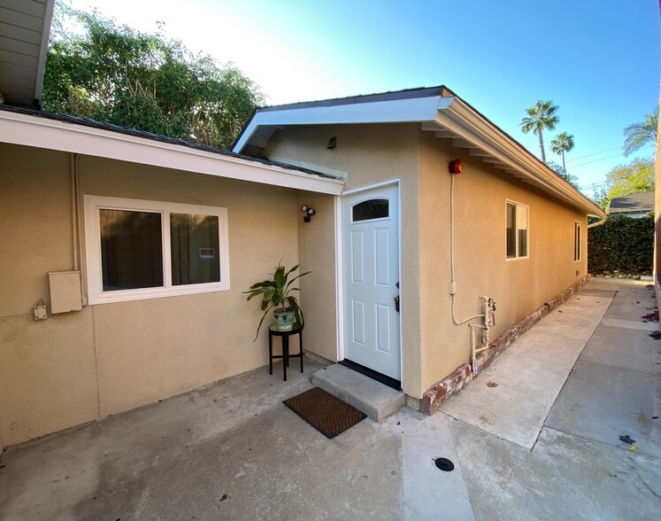 Building Photo - 13964 Mar Vista St