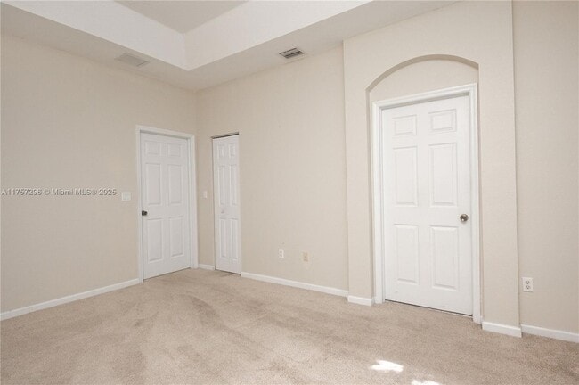 Building Photo - 445 NE 21st Ave