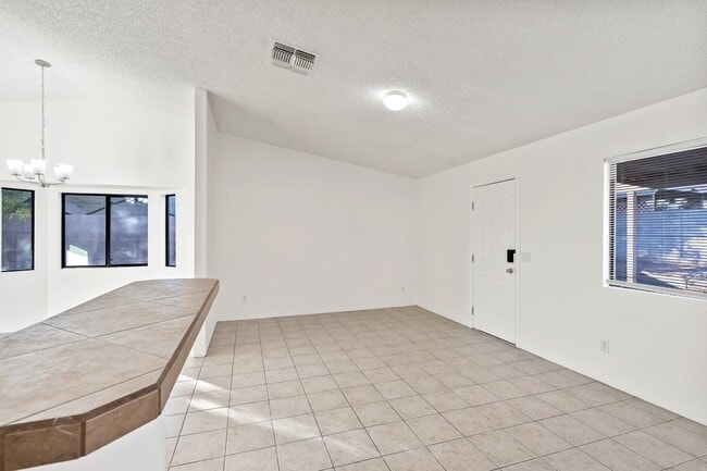 Building Photo - 6082 S Birchwood Dr