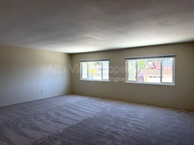 Building Photo - 12480 Escala Ln