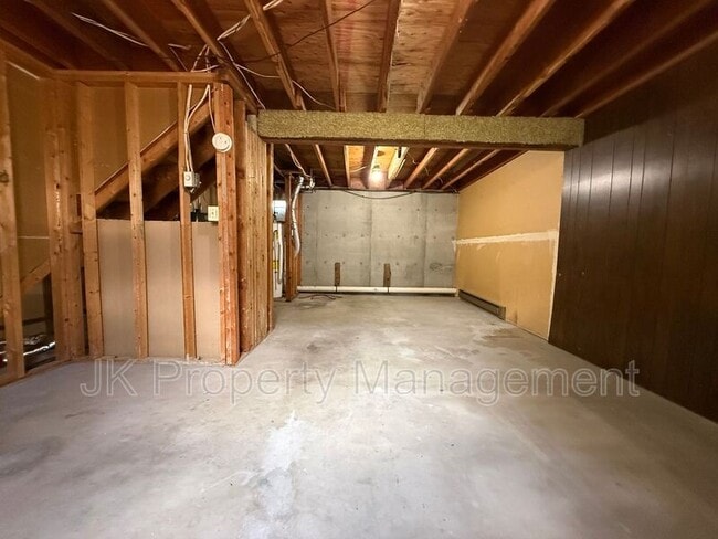 Building Photo - 919 1st Ave SW