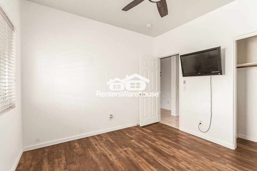 Building Photo - 14206 W Indianola Ave