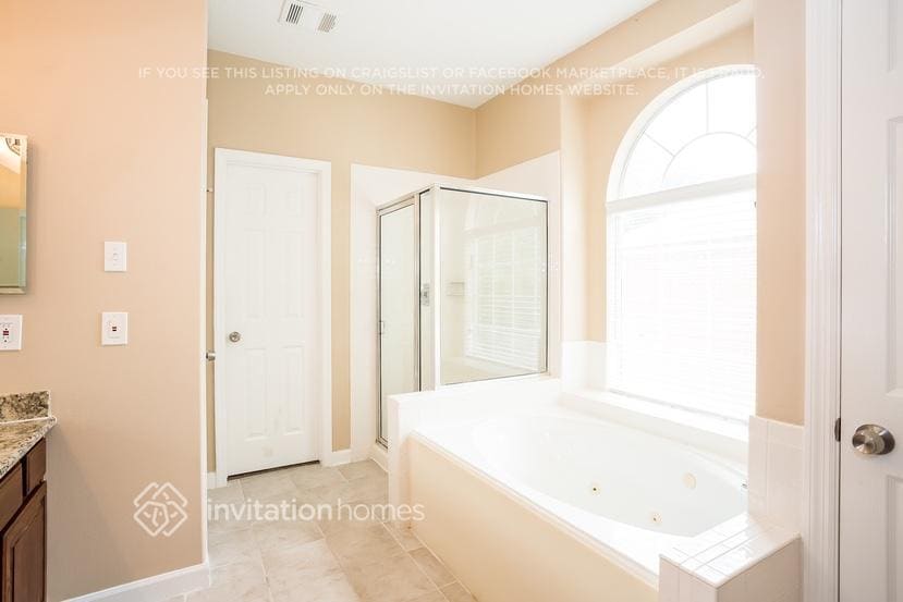 Building Photo - 2119 Autumn Cove Dr