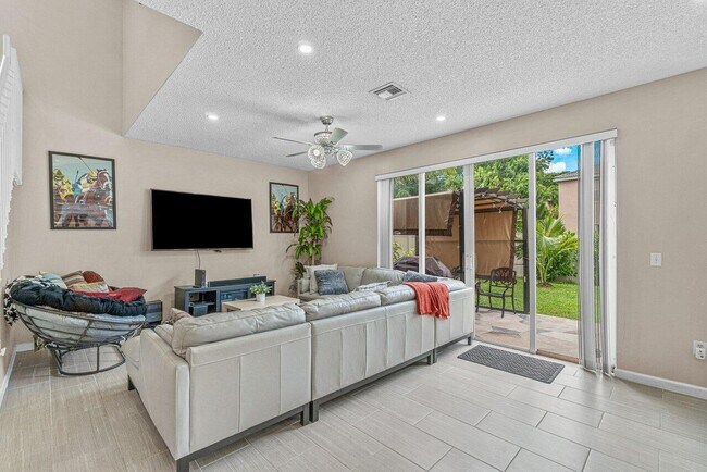 Building Photo - 9885 Woodworth Ct