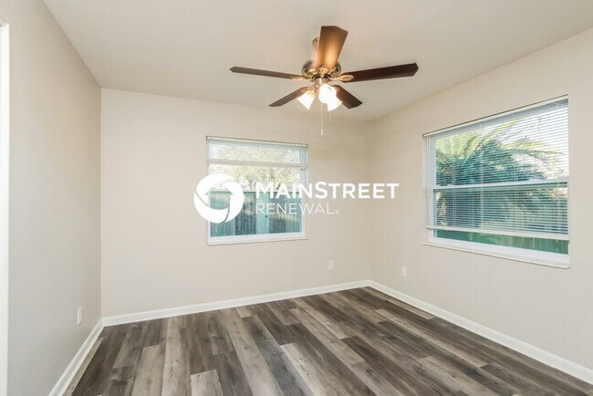 Building Photo - 4 Bedroom Pet-Friendly Home in MELBOURNE, ...