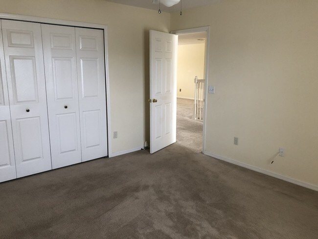 Building Photo - 10522 Angler Ct