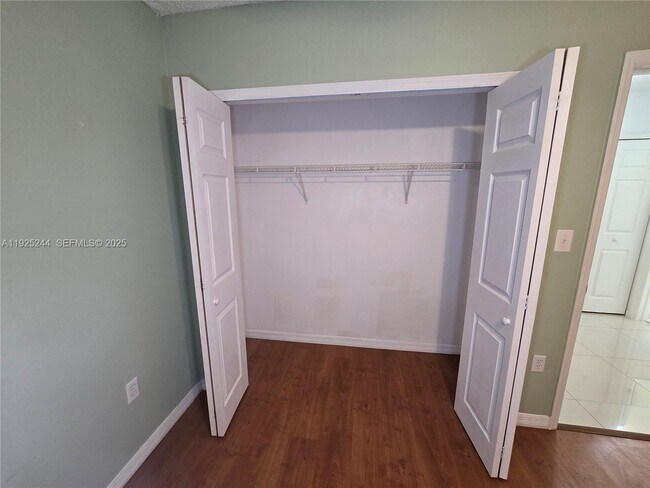 Building Photo - 894 NW 134th Pl