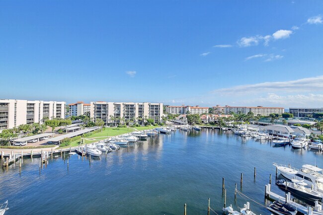 Building Photo - 2687 N Ocean Blvd