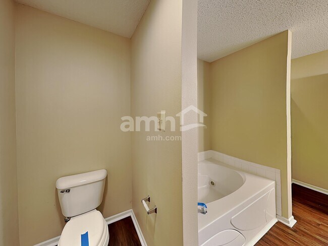 Building Photo - 5537 Floating Leaf Dr