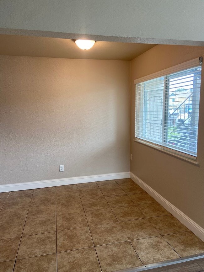 Building Photo - 7820 Sayonara Dr