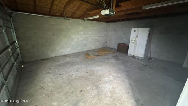 Building Photo - 5807 Larkgrove Dr