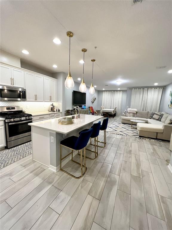 Building Photo - 344 Rustic Loop