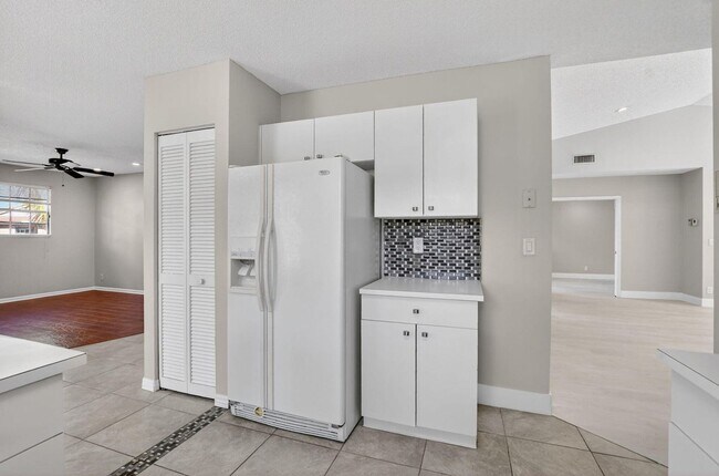 Building Photo - 6769 Montego Bay Blvd