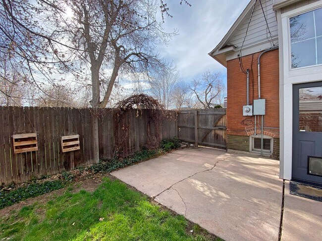 Building Photo - 2445 W 37th Ave