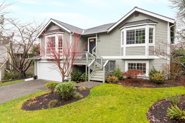 Building Photo - 4Bd/2.5Ba Kirkland Home