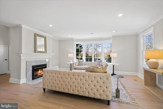 Building Photo - 3213 Foxhall Rd NW