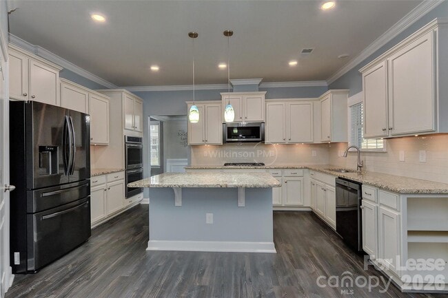 Building Photo - 16805 Alydar Commons Ln