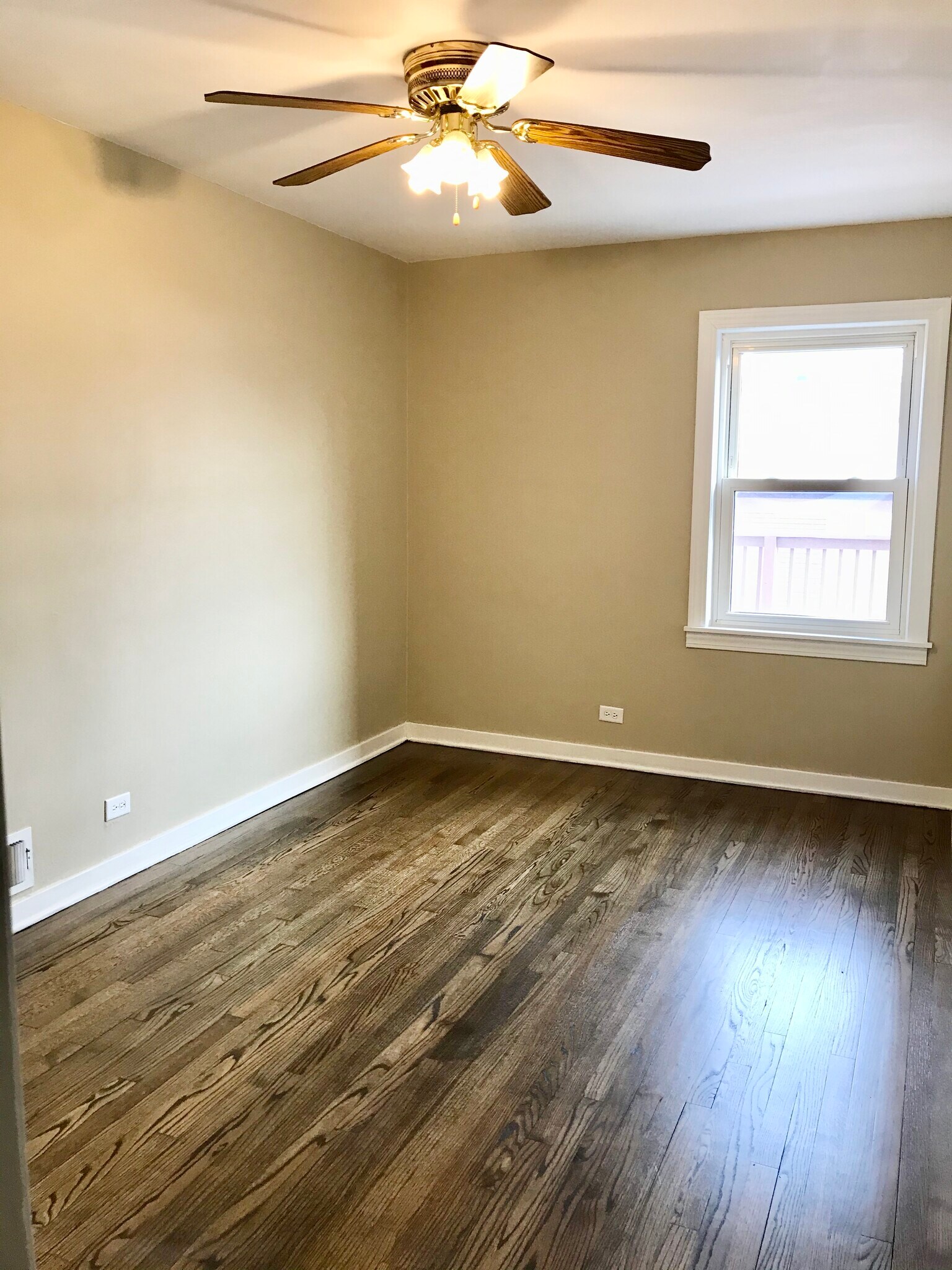Building Photo - 5735 S Meade Ave