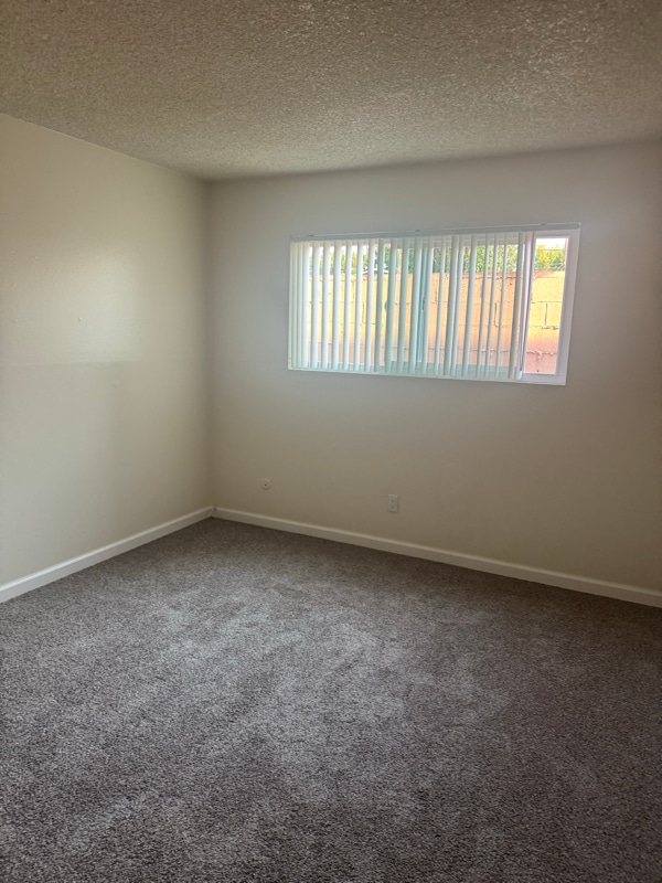 Building Photo - 986 5th Ave