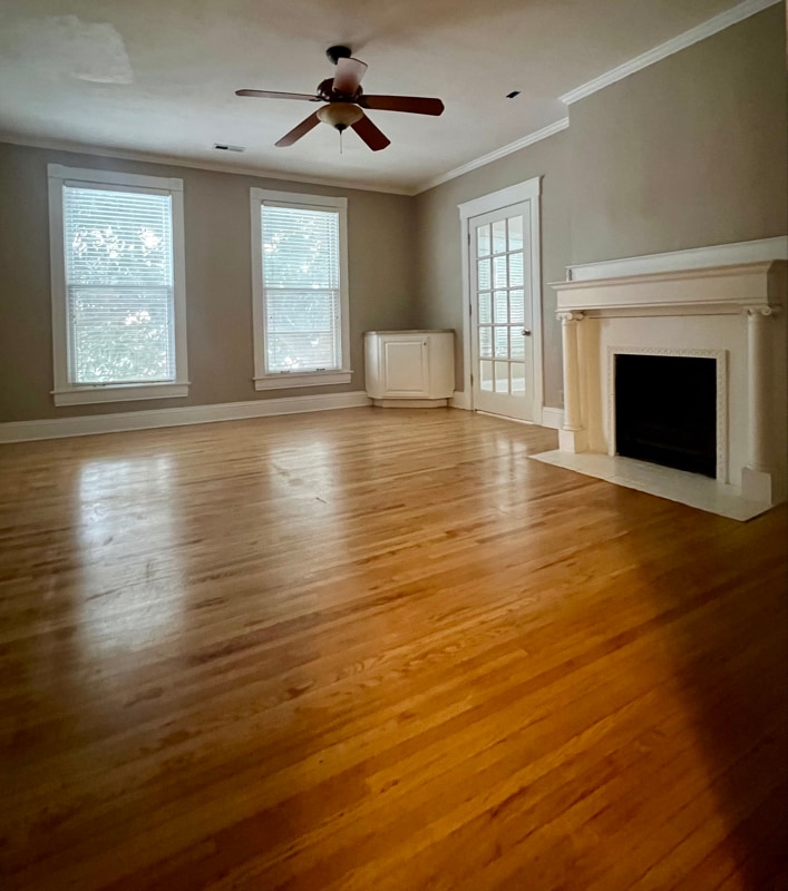 Building Photo - 1112 E Walnut St