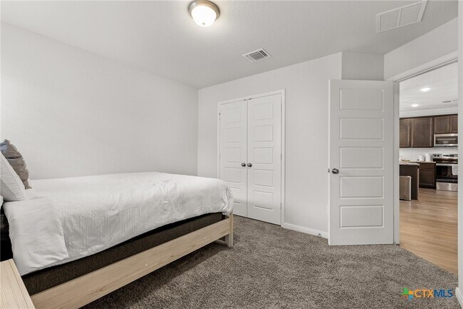 Building Photo - 242 Boatright Blvd