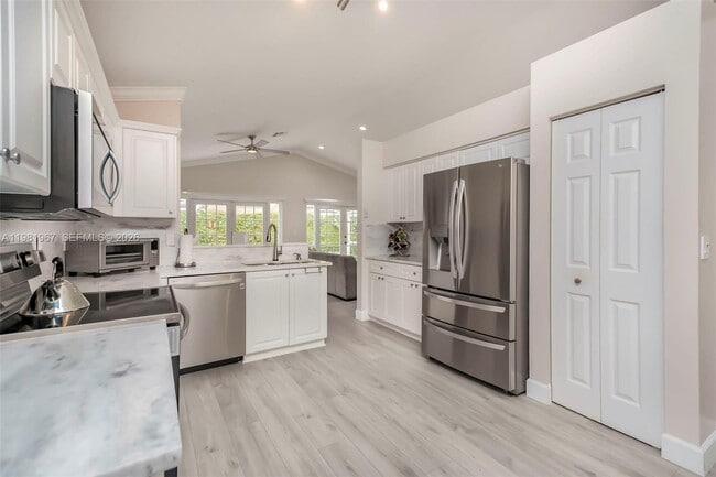 Building Photo - 11030 Harbour Springs Cir