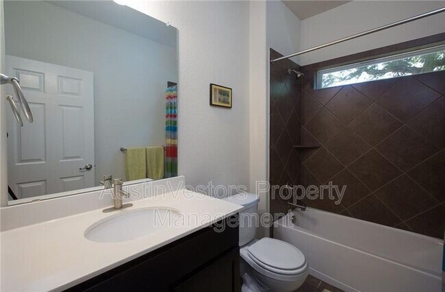 Building Photo - 2304 S Lakeline Blvd