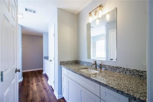 Building Photo - 24 Oxford Dr